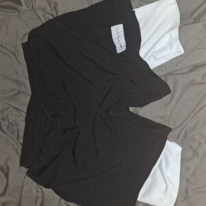 Mentality shorts with liner